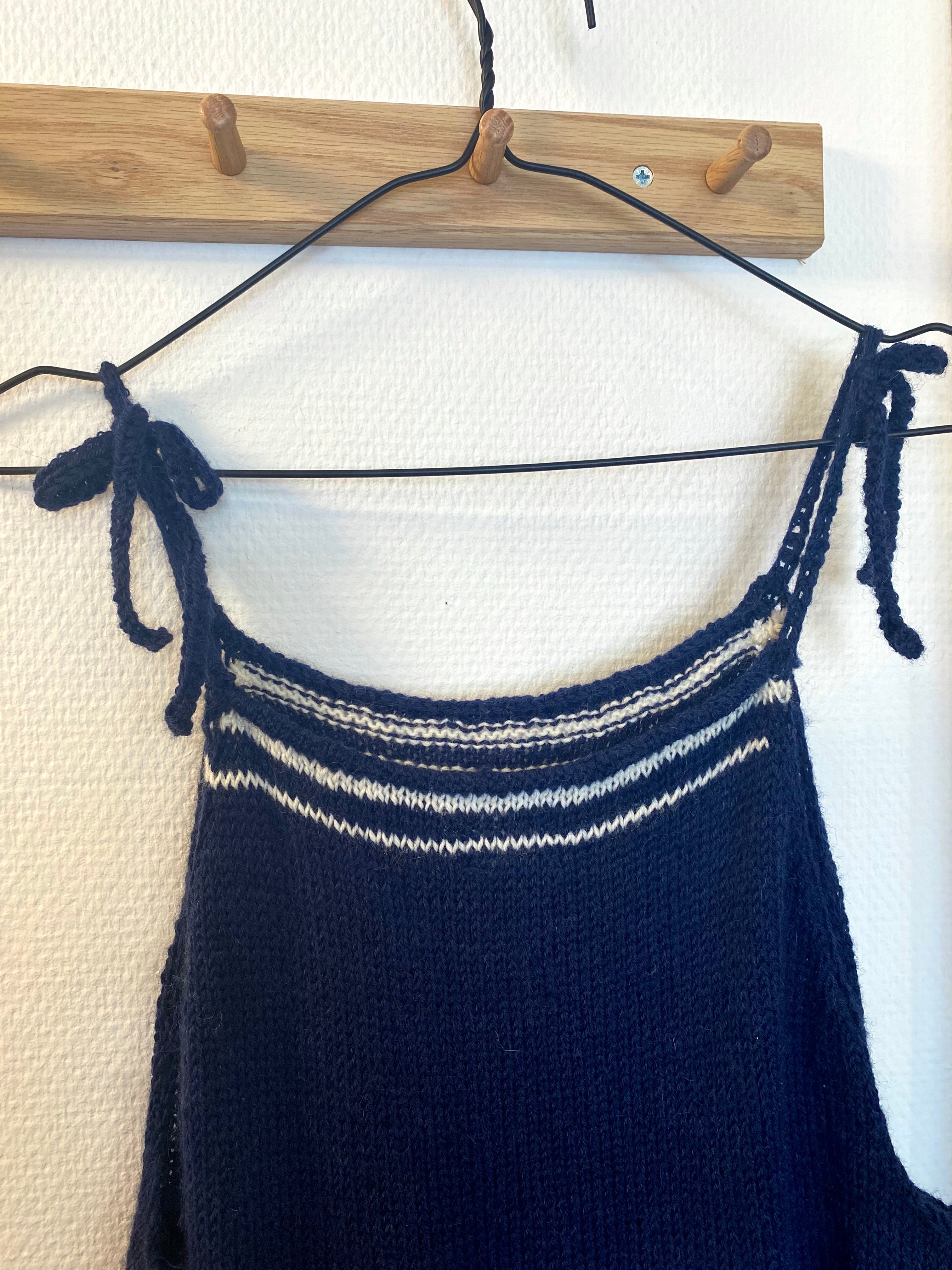 Handknit navy top