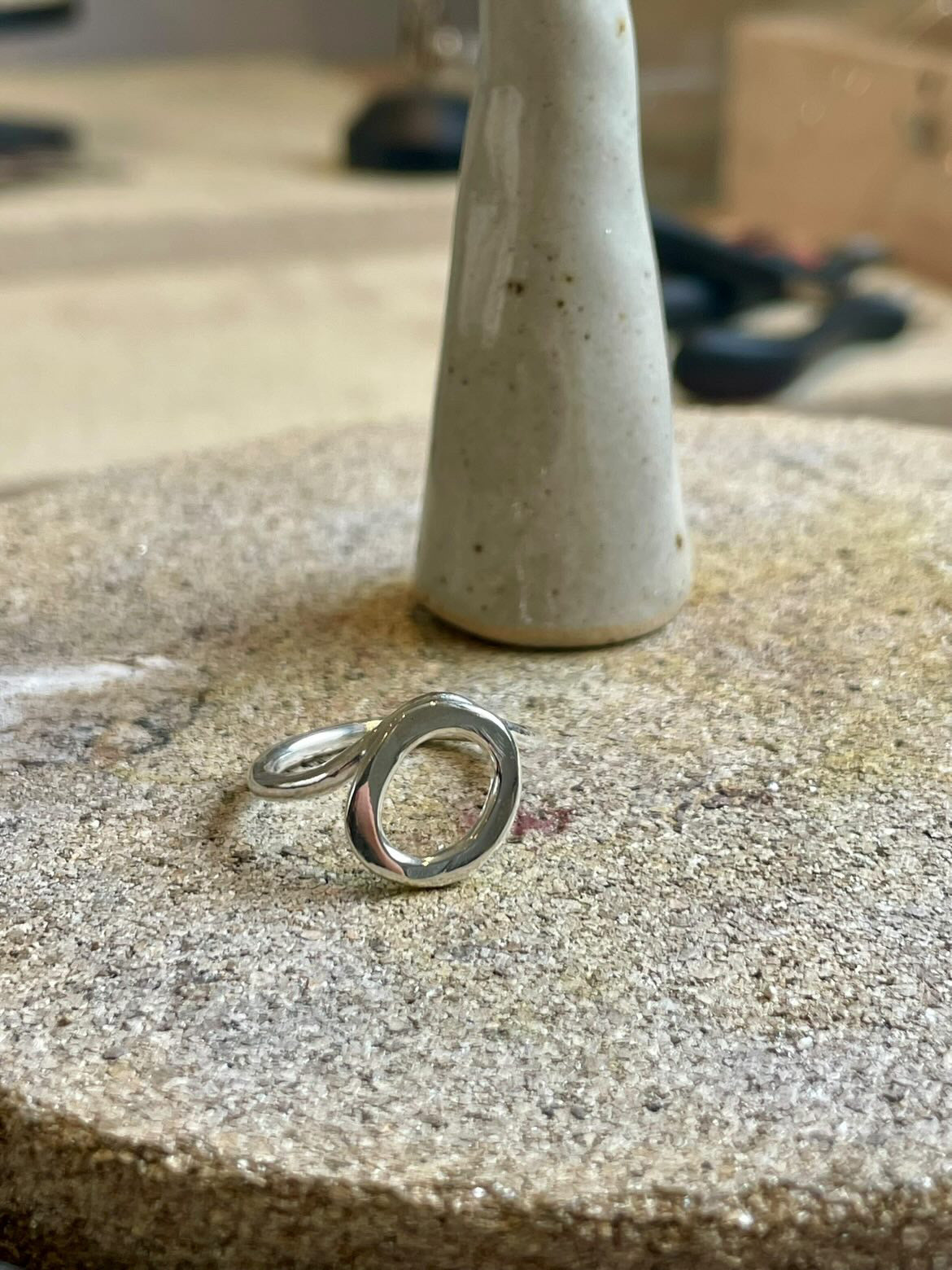 Organisk sølvring (str. 56)