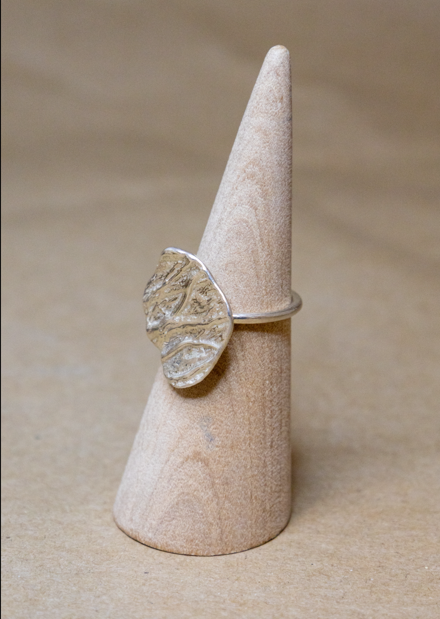 Kulpresset sølvring