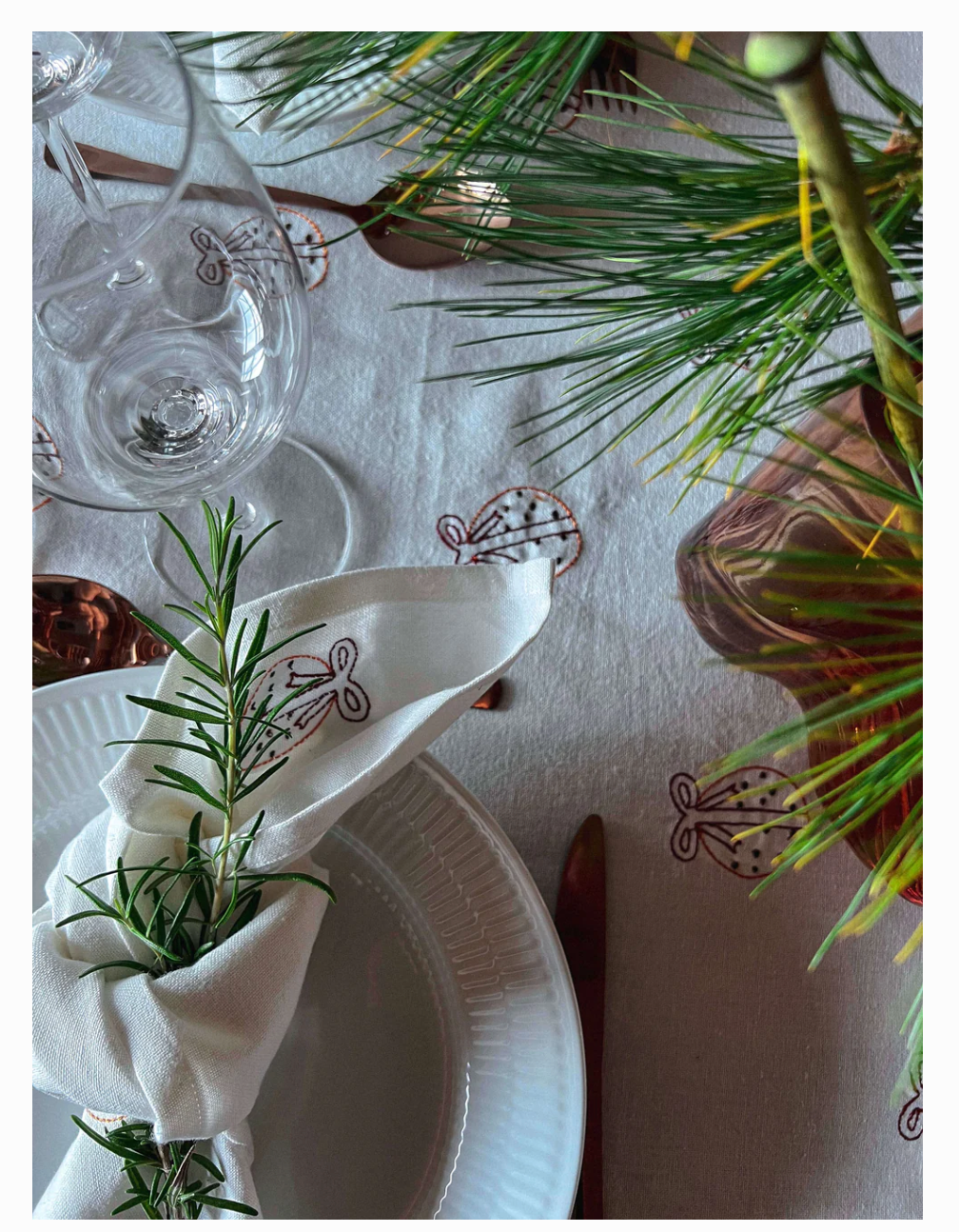 Dug, Orange, 150x270