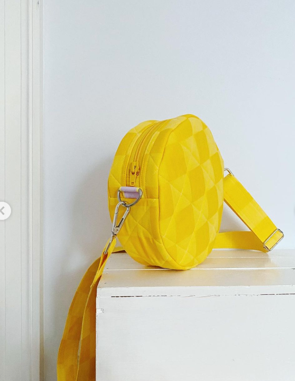 Mellow Yellow Circle Bag