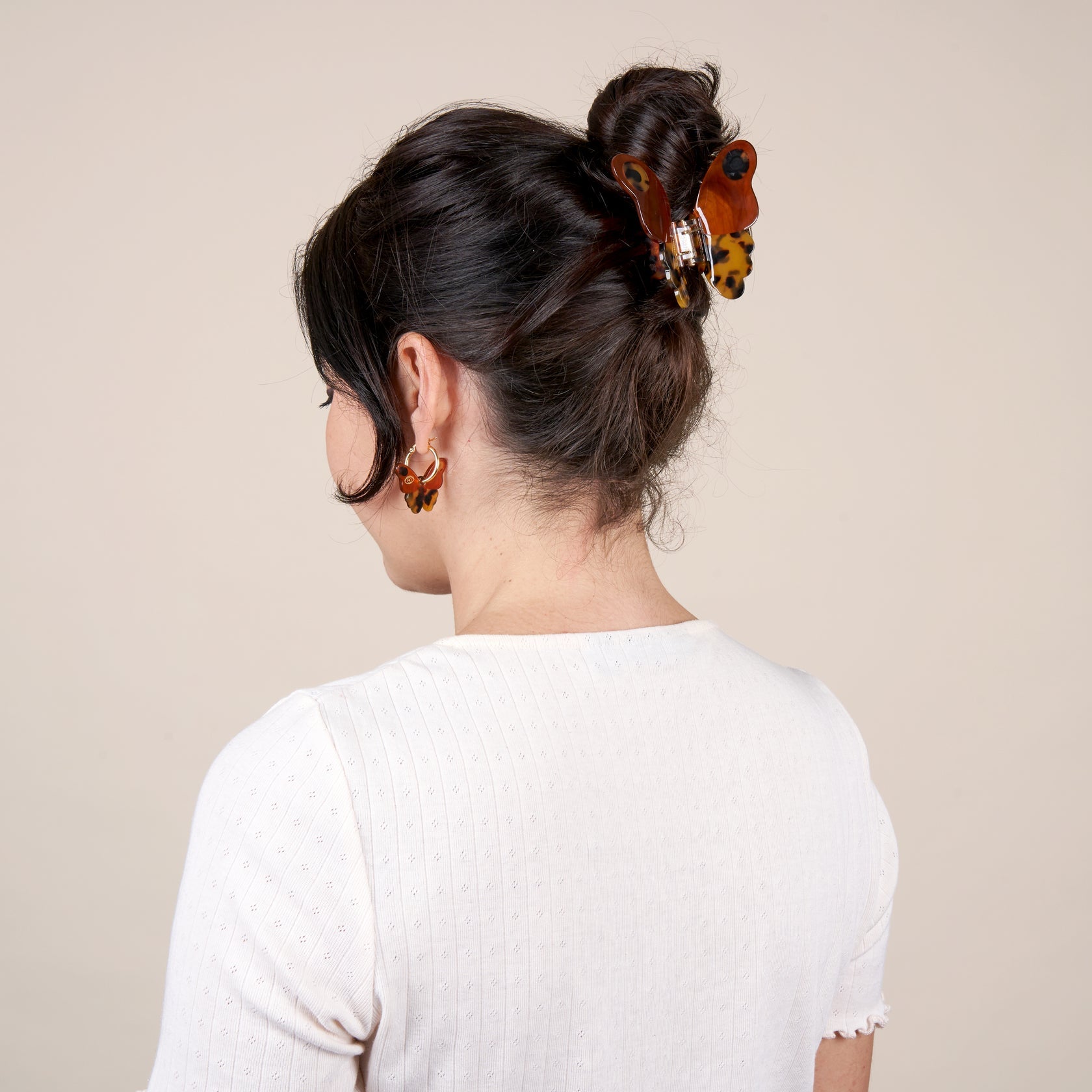 Brun sommerfugl, hårklemme