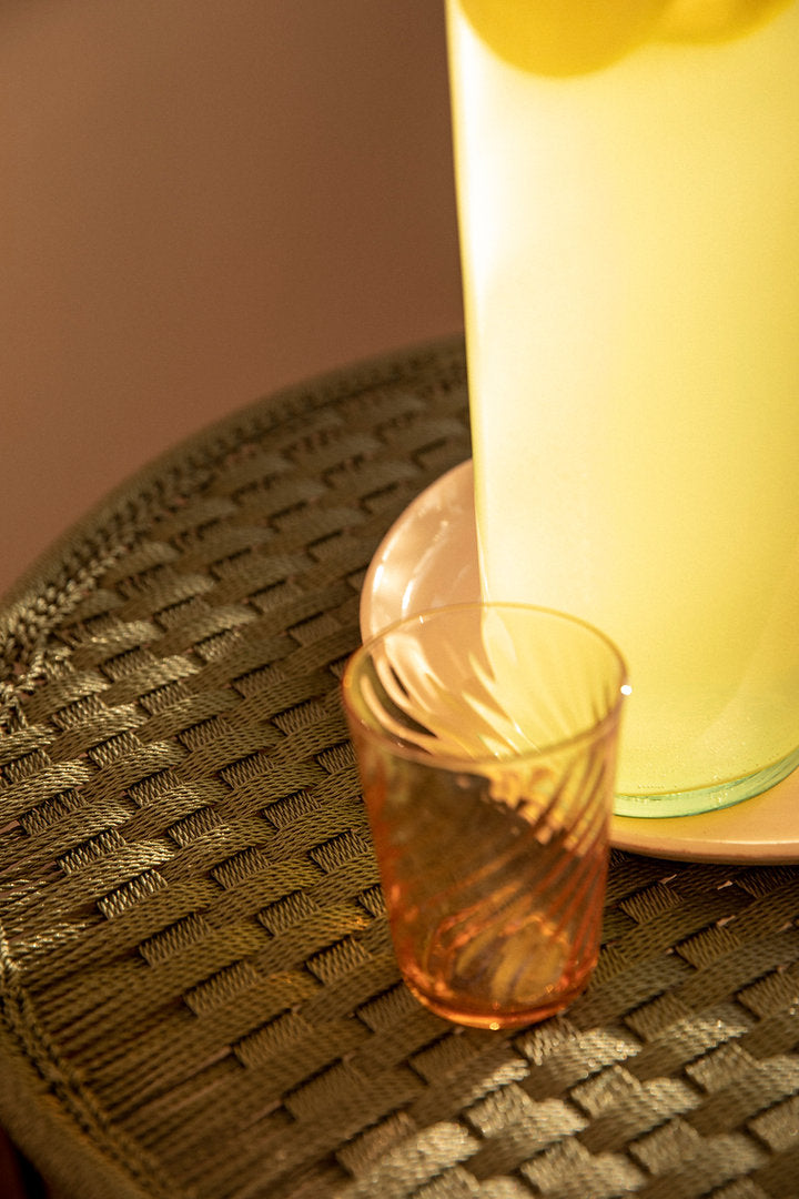 PRE-ORDER Håndflettet lille bord - Oliven