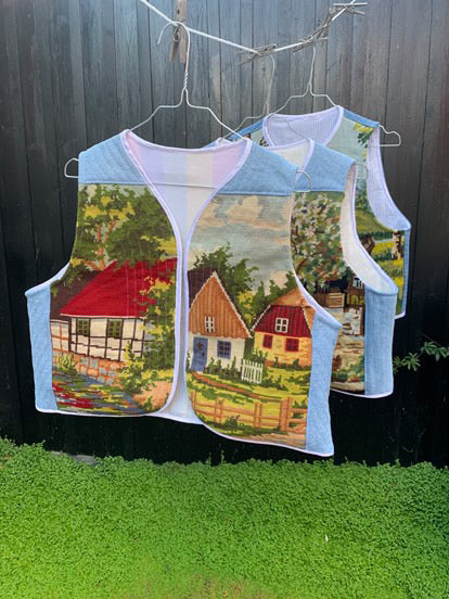 Landsby Broderet Vest