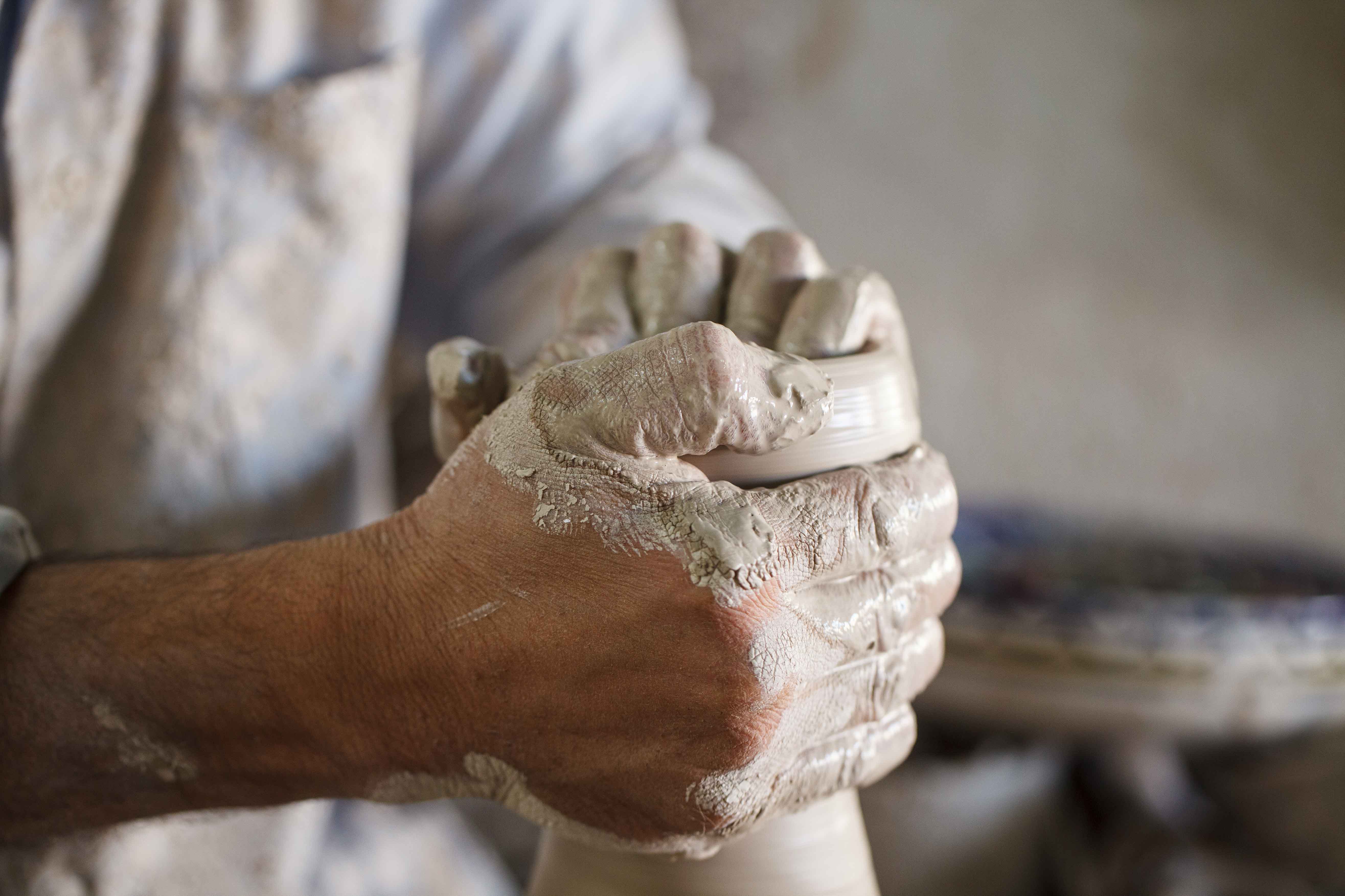 Keramik kop med hank