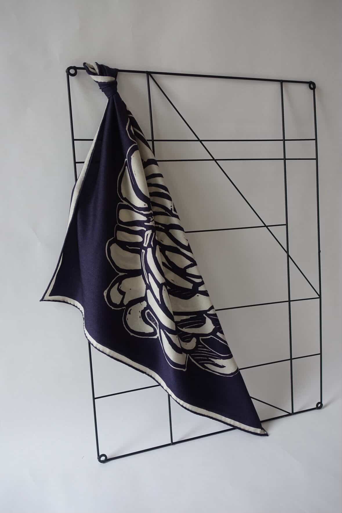 Uld/silke tørklæde, Flower 65cm
