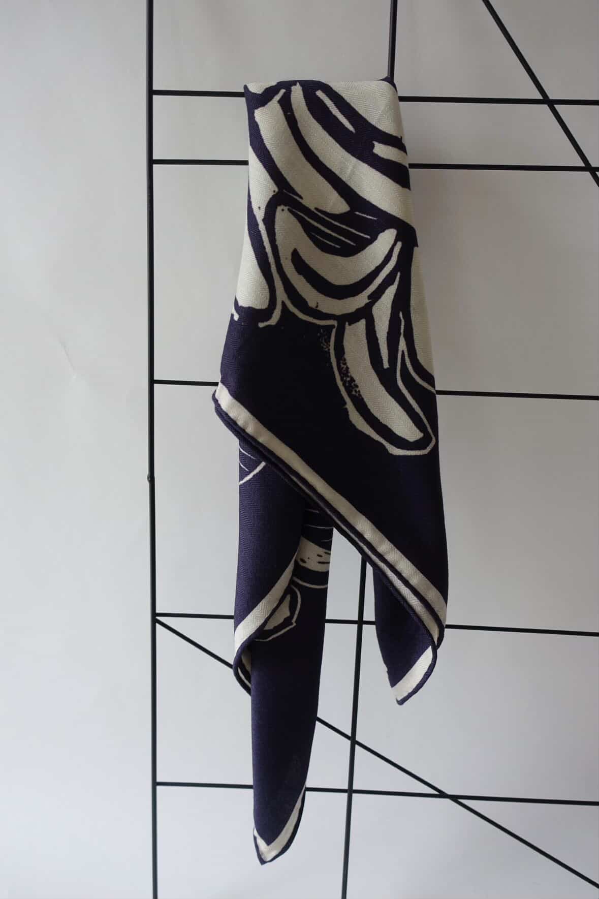 Uld/silke tørklæde, Flower 65cm