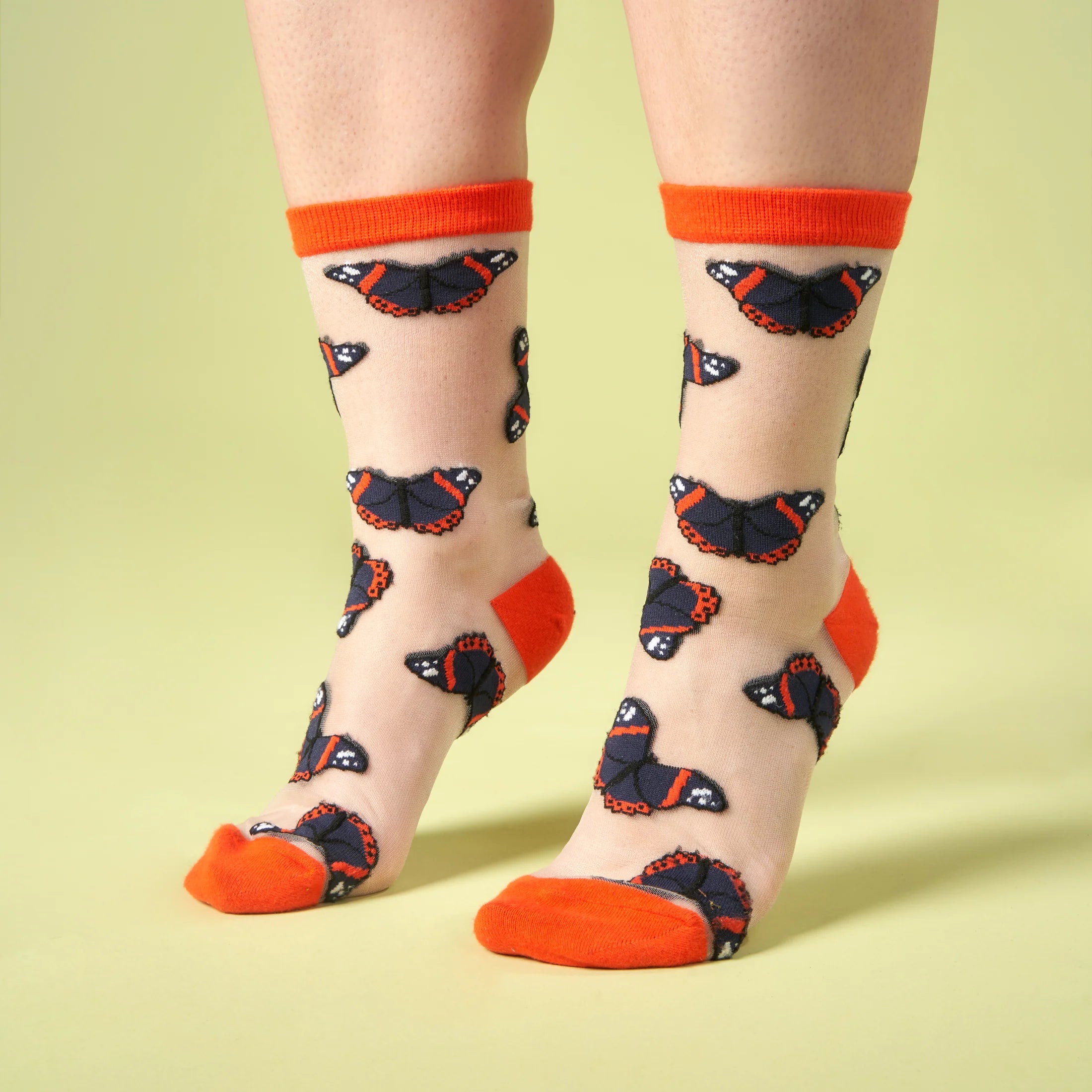 Sort sommerfugl socks, sheer