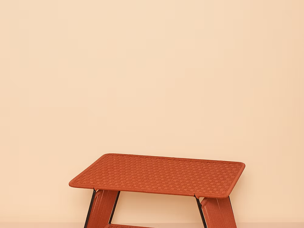 PRE-ORDER Håndflettet sofabord - lys rust