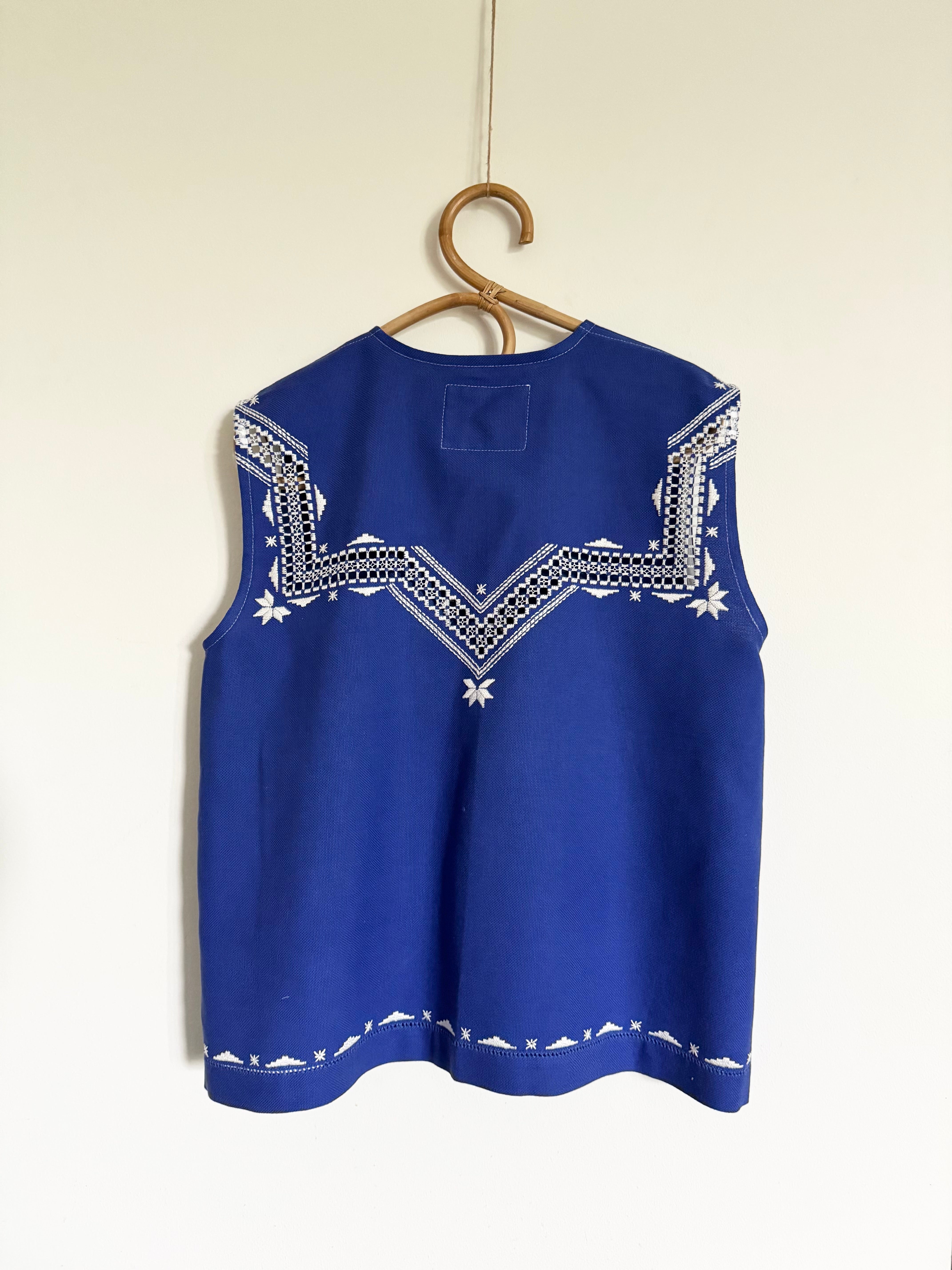 Koboltblå vest