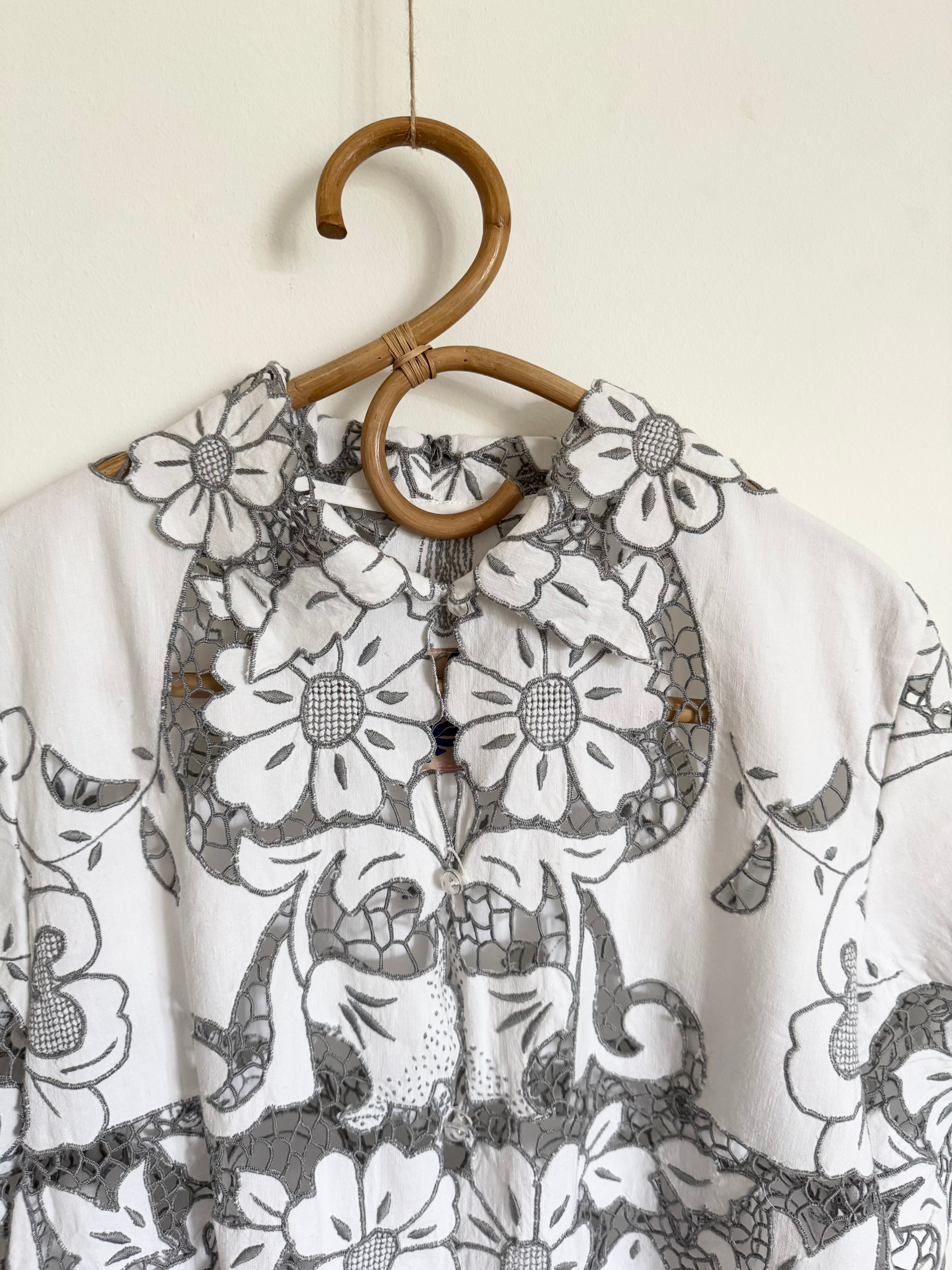 Hvid/Grå kortærmet