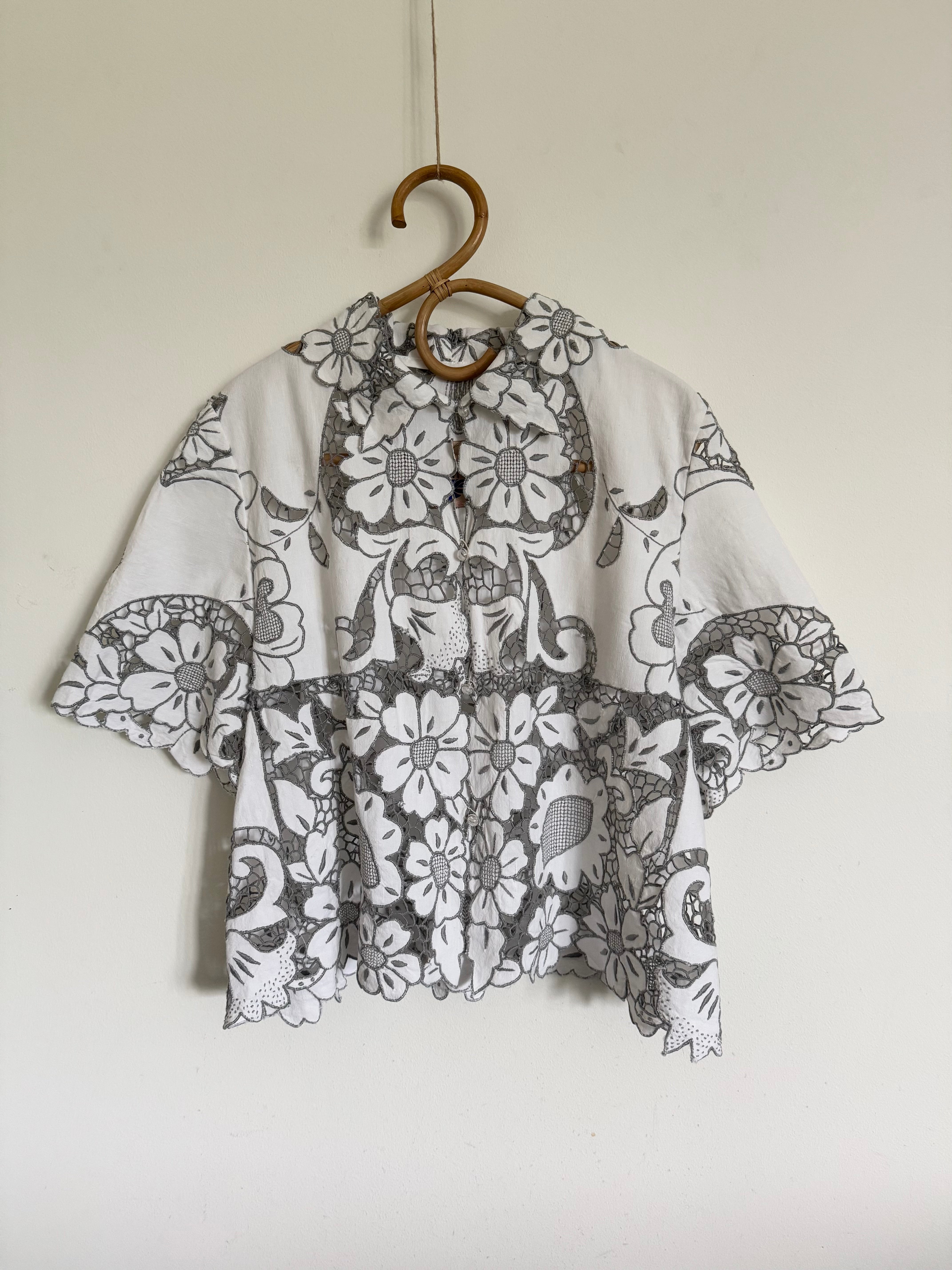 Hvid/Grå kortærmet