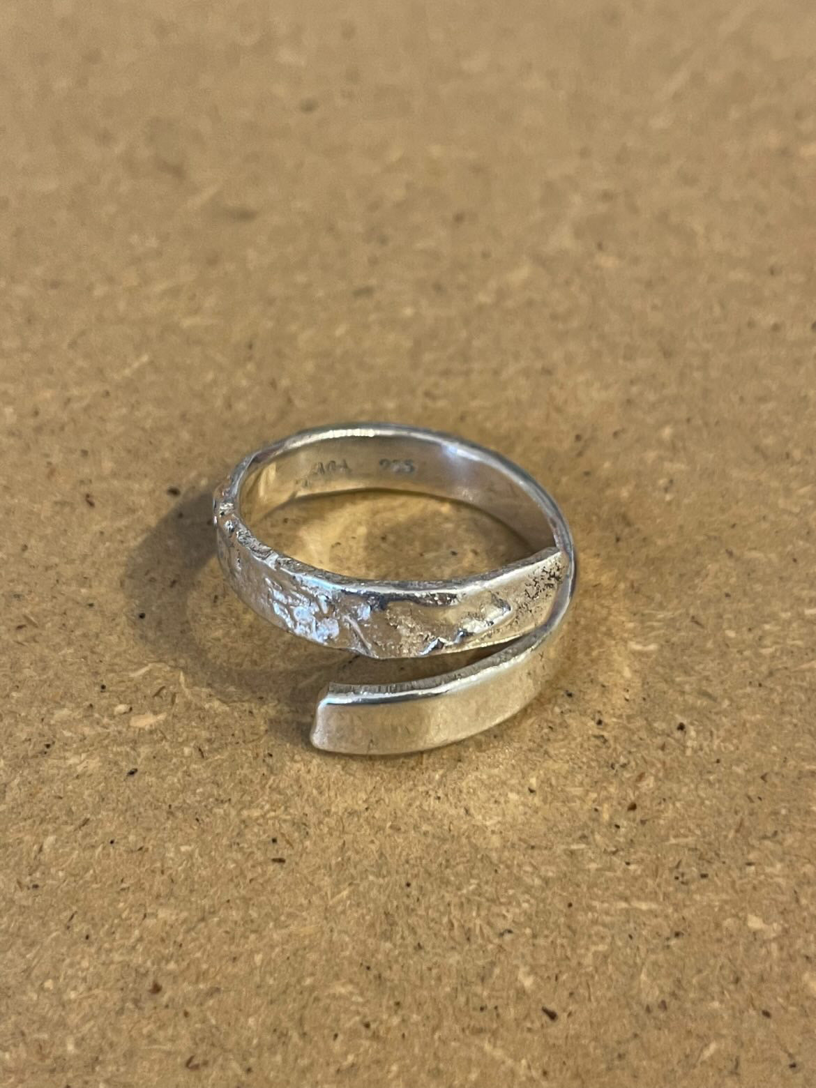 Åben unika sølvring (str. 60)