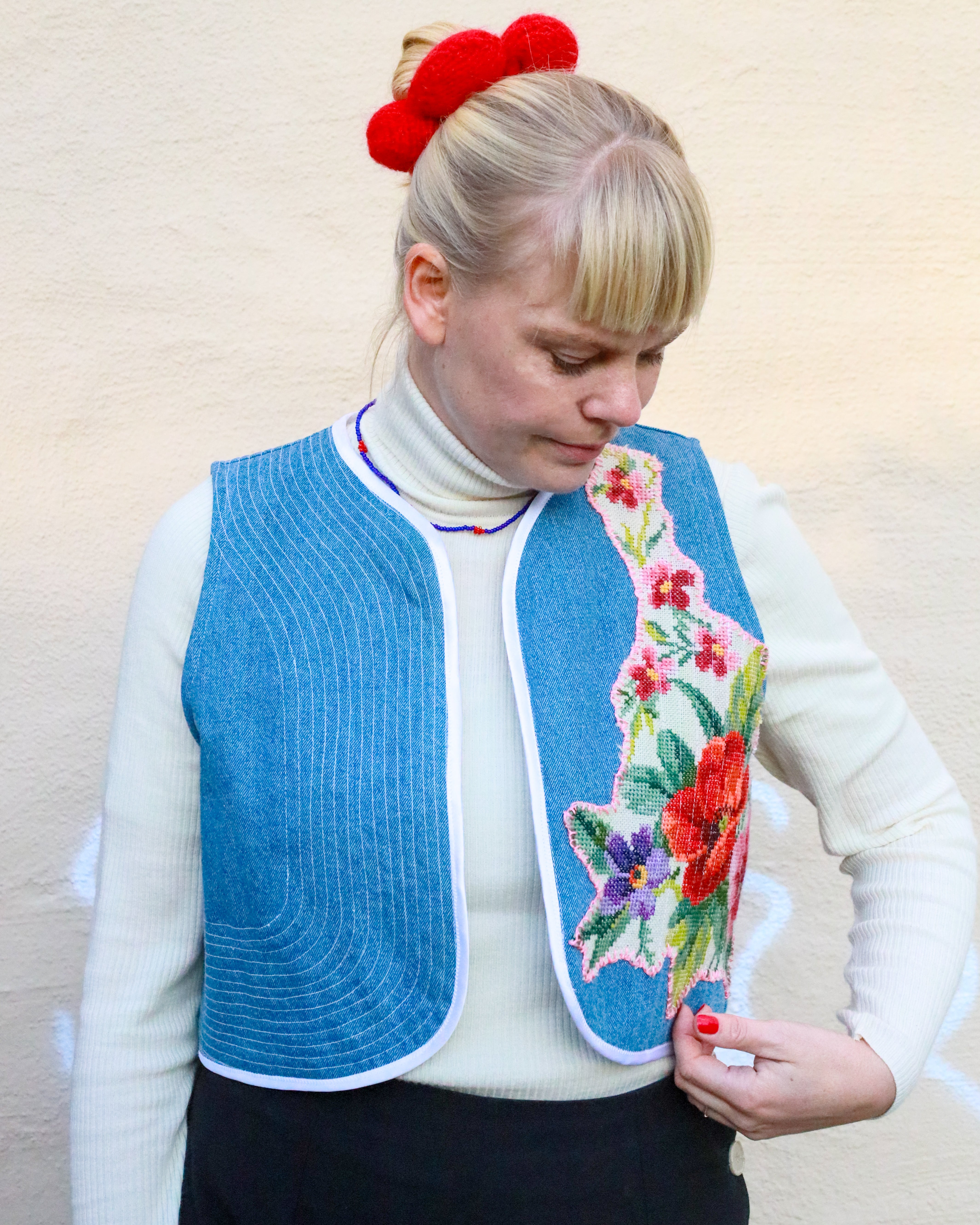 Blomstret Broderet Vest