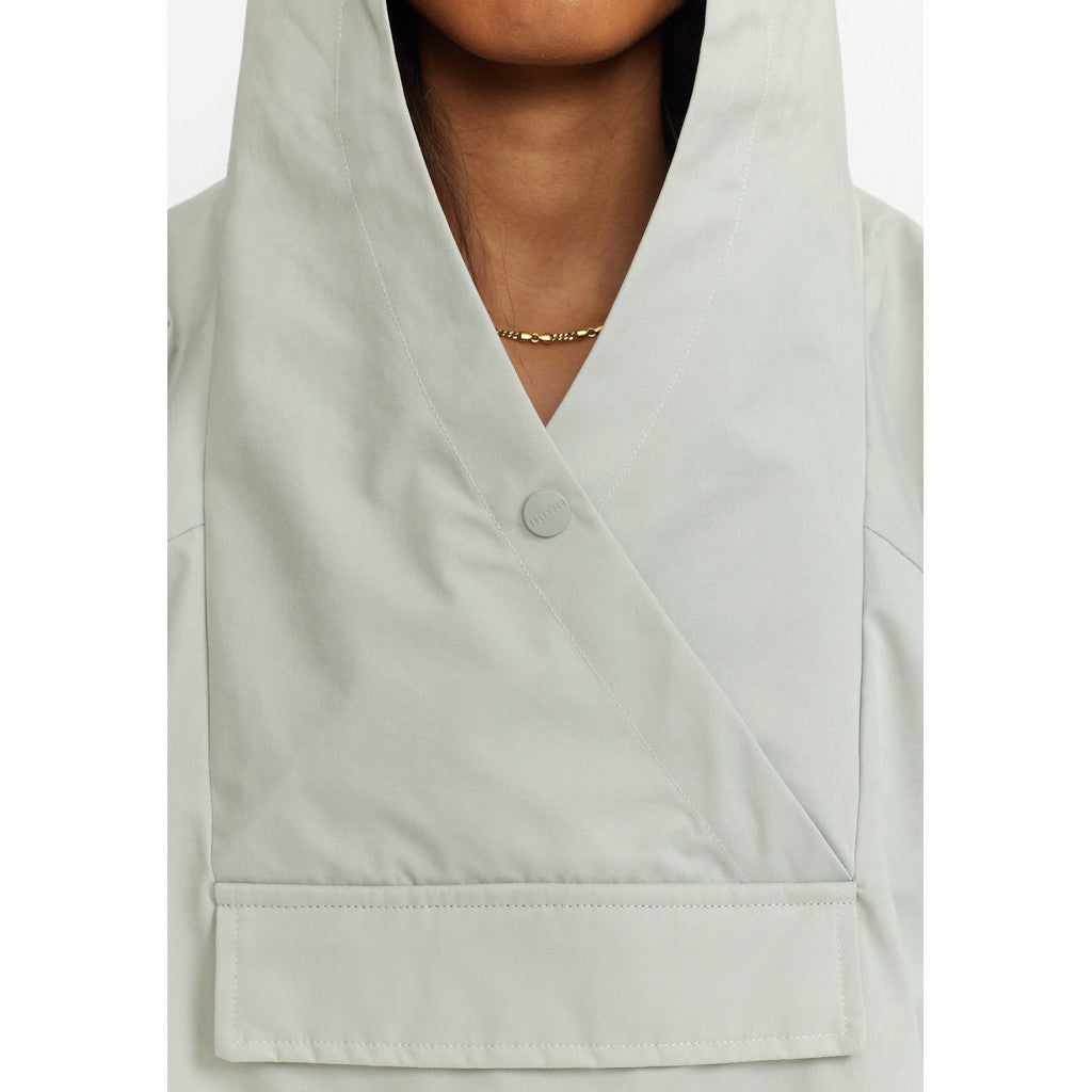 Poncho, Pale mint
