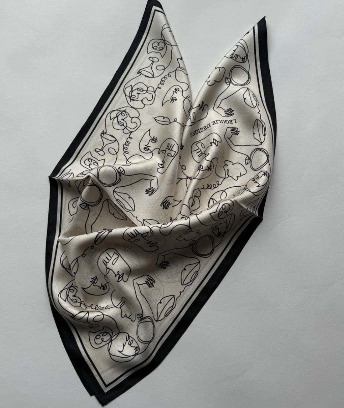 Silketørklæde, Gossip 90cm