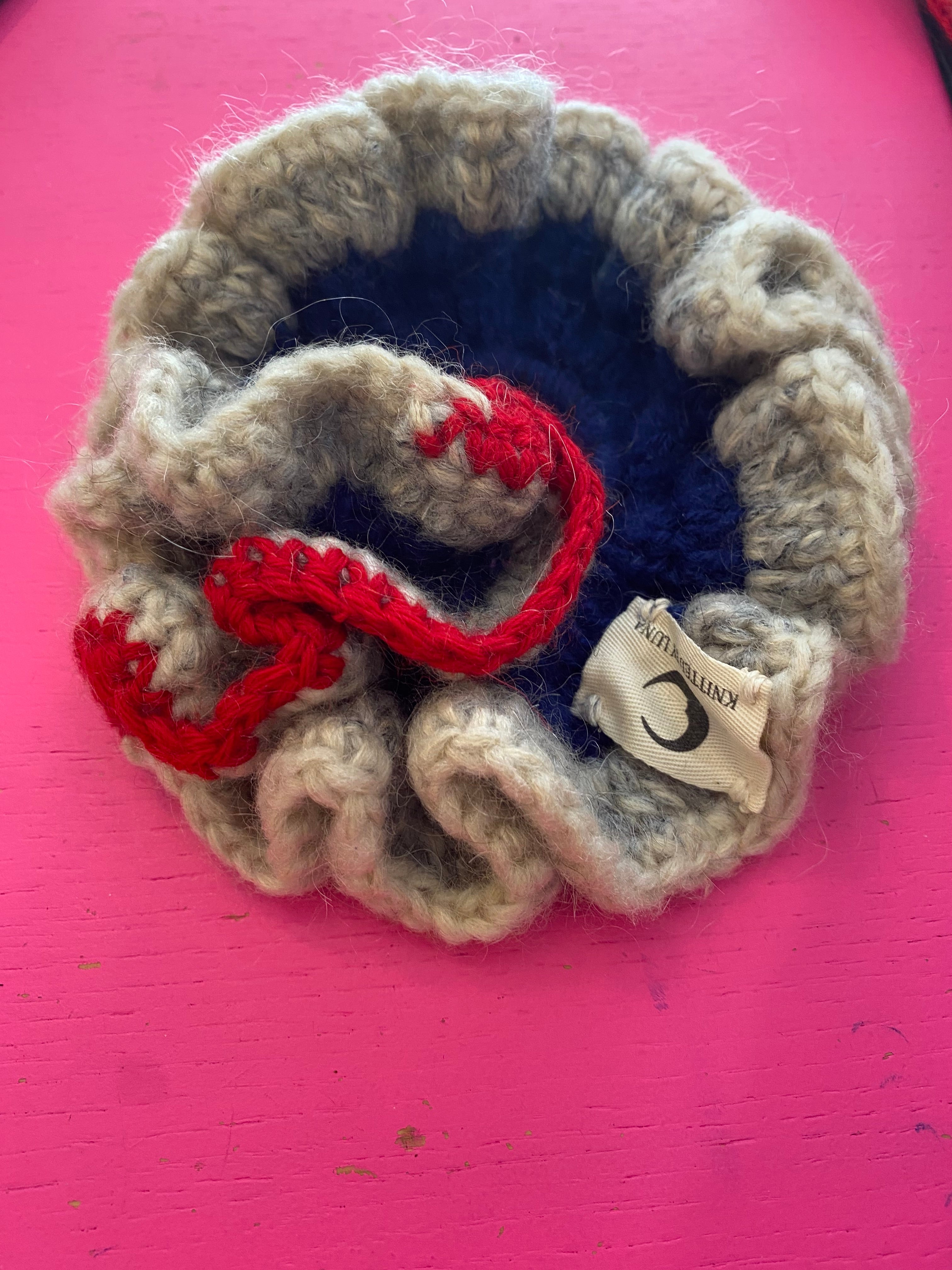 Scrunchie mørkeblå med grå kant