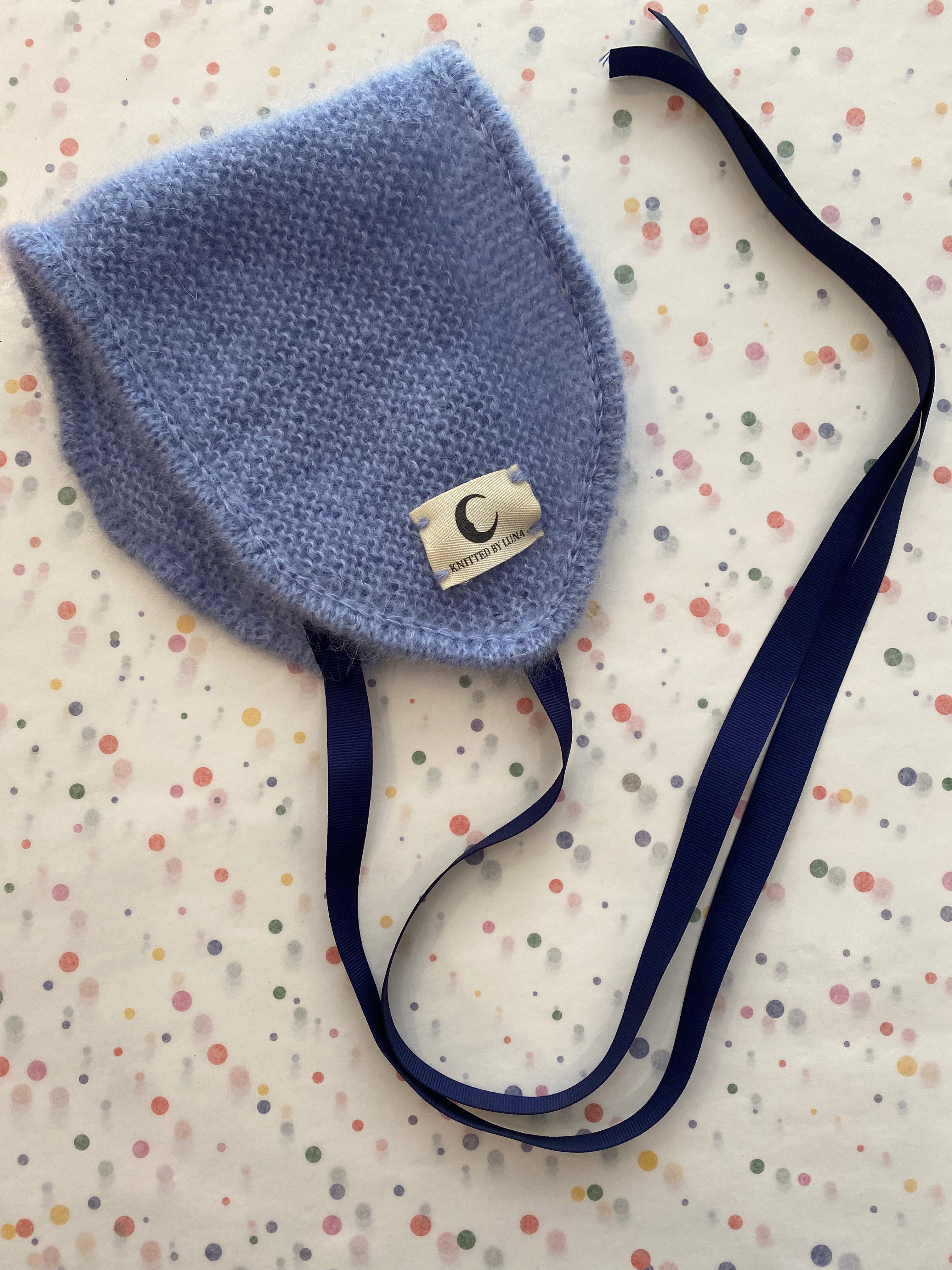 Bonnet Lyseblå m bånd