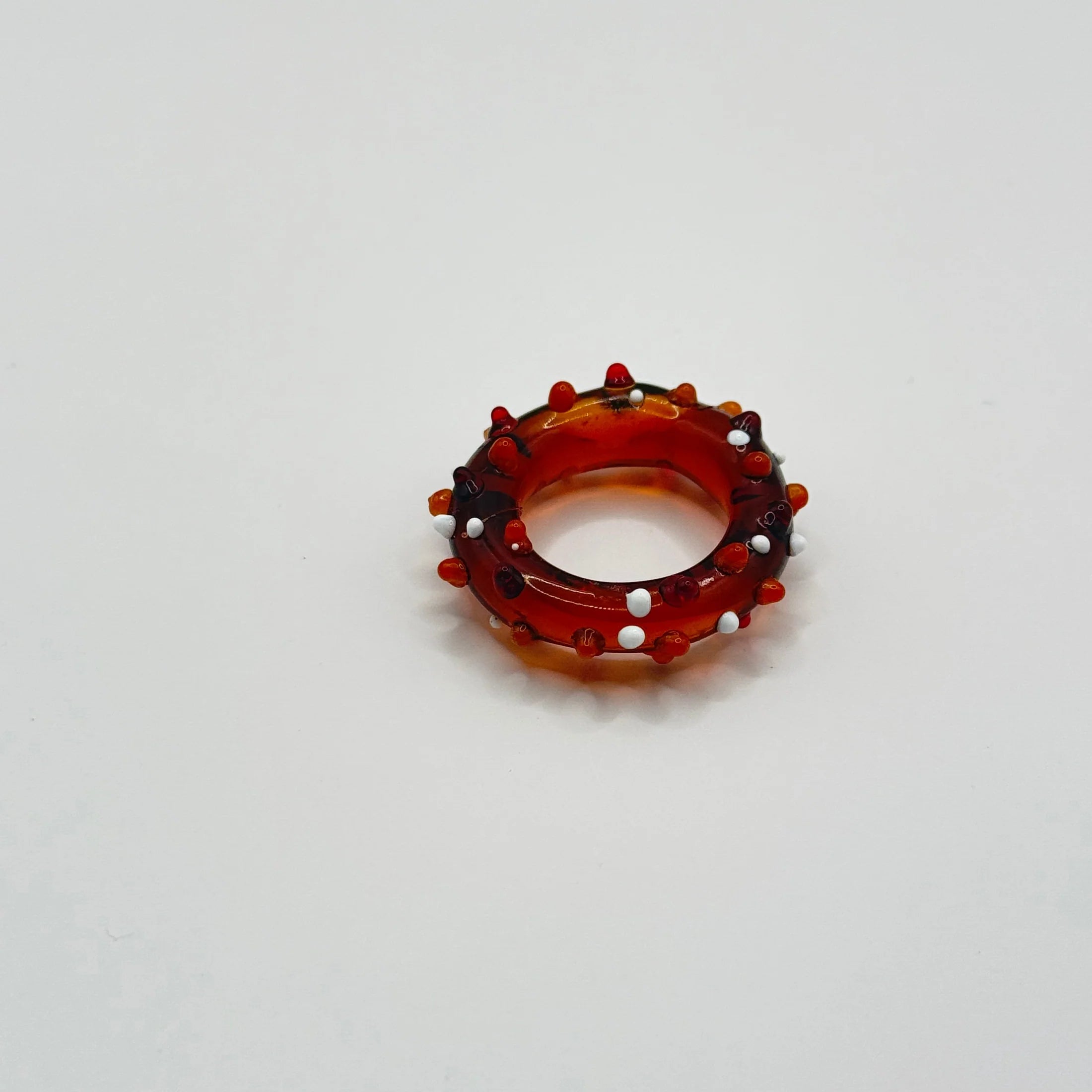 Glas ring - round - spikey