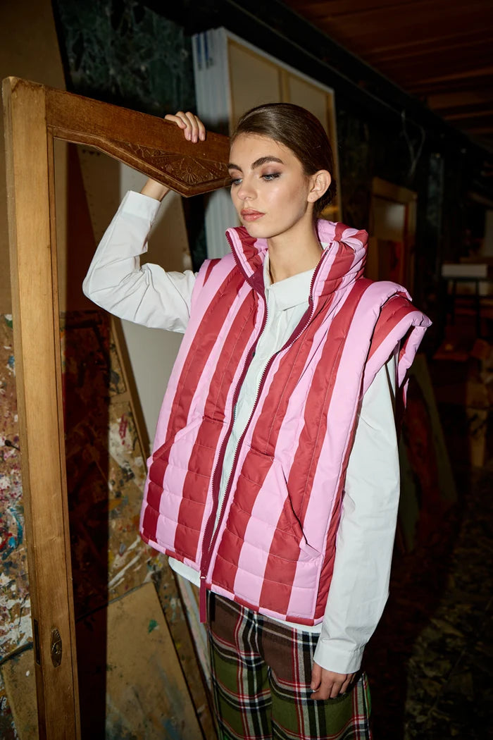 Merle Vest - Red Stripes